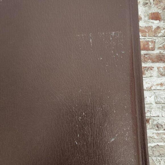 3/$25 The Rider of Lost Creek - Louis L'Amour Collection Leatherette Book - Picture 3 of 9